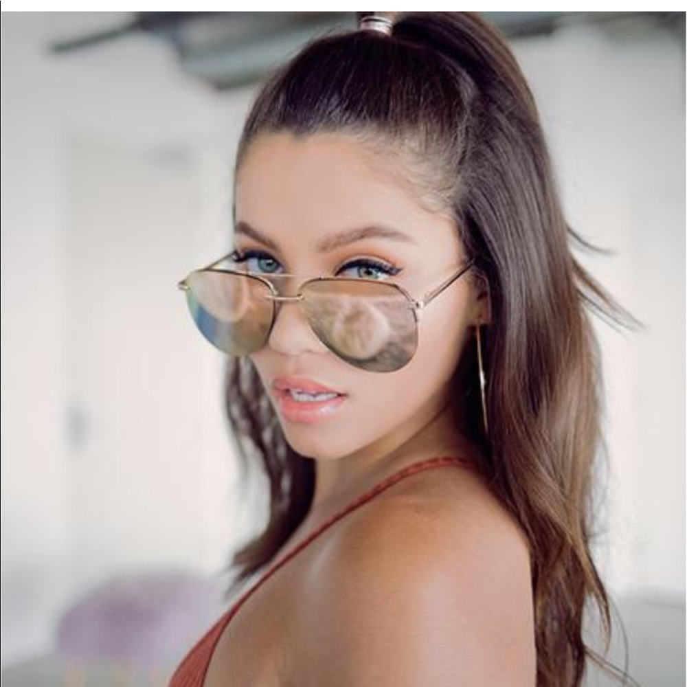 Quay Australia - PLAYA Mirrored Aviator Sunglasses
